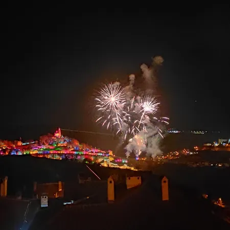 Family House Atanasovi Villa Tırnova